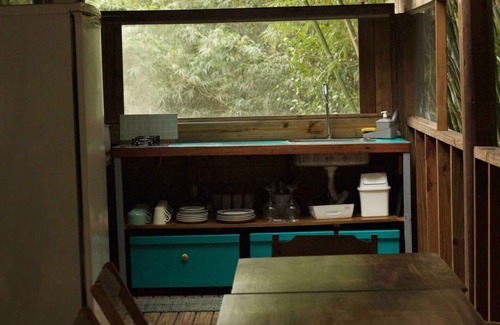 Praia do Rosa Casa | Cozy chalet immersed in native forest close to the beach and downtown Rosa!