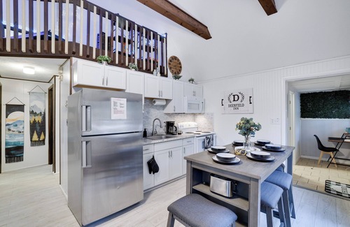 Tobyhanna Chalet De Esquí | Cozy Chalet/Firepit/Game Loft/Pool Table
