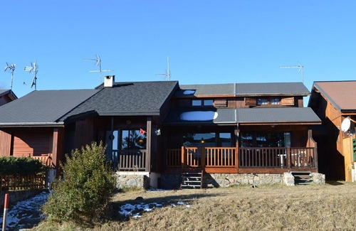 Superbolquere Chalet De Esquí | Chalet Adosado para 6 Personas con Cocina Equipada y Parking en Bolquère