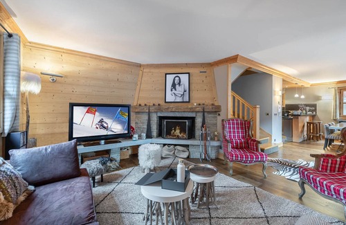 Le Praz Chalet De Esquí | Chalet confortable con sauna para 10 personas en el corazón de Courchevel Le Praz