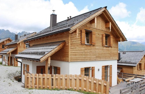 Weisspriach Chalet De Esquí | Cozy Chalet in Wei priach with Terrace