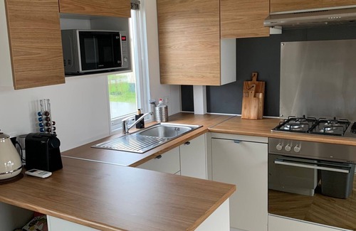 Oostkapelle Chalet De Esquí | Cozy chalet near the beach