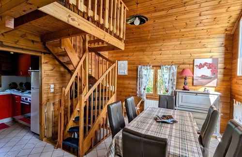 Le Val-d'Ajol Cabaña | Acogedor chalet con piscina privada en Val-d'Ajol, 3 habitaciones