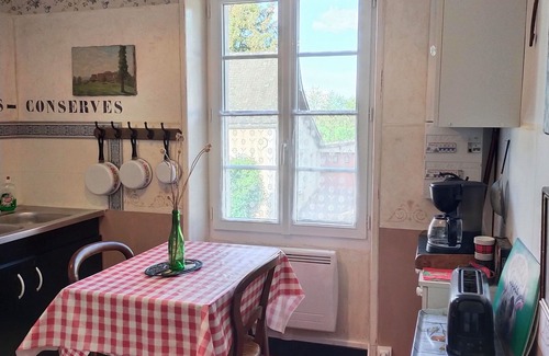 La Chapelle-aux-Choux Apartamento | Cozy Charming cottage in the Loir and Loire valleys*** French property