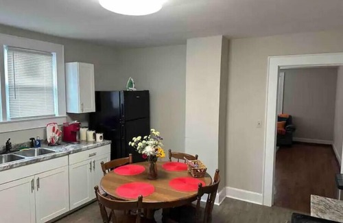 Kernersville Casa | Cozy & Charming In Kernersville
