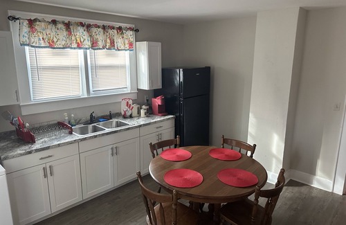Kernersville Casa | Cozy & Charming In Kernersville