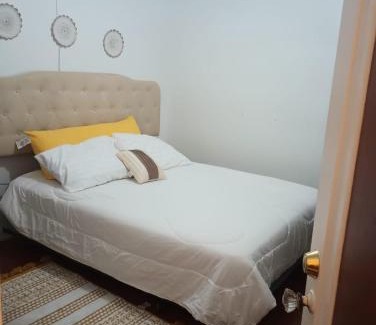 Detroit Casa | Cozy- Chic room in a very quiet area