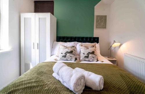 Splott Casa | Cozy City Townhouse - Free Parking
