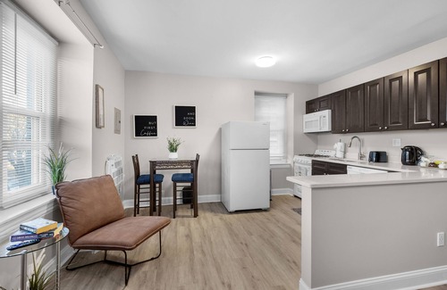 Spruce Hill Apartamento | Cozy City View Apartment