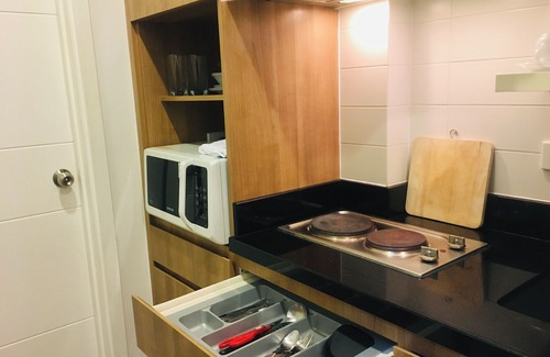 Phra Khanong Nuea Condominio | Cozy & Clean 1BR Poolside Room in Prime Area, On Nut, with Free-Wifi