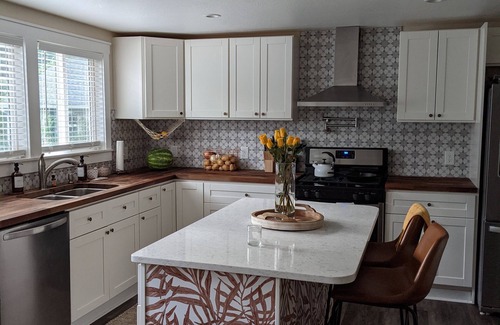 Martindale-Brightwood Casa | Cozy Clean Boho Bungalow for All-Star Weekend. 15 minutes from downtown.