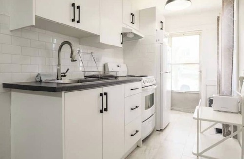 East Windsor Apartamento | Cozy, Clean & Bright Suite