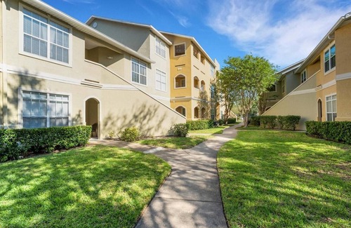 Clearwater Apartamento | Cozy Clearwater Condo. Resort-Style Pool, Close to Spectacular Clearwater Beach!