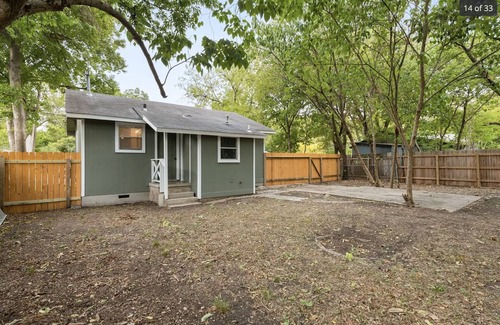 North Loop Casa | Cozy Co-Living + Car: Bed 3