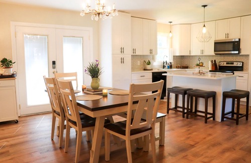 Brunswick Casa | Cozy, Coastal, Central, Kid/Dog Friendly Home