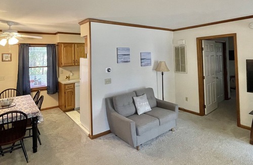 Ocean Pines Cabaña | Cozy Coastal Cottage Ocean Pines