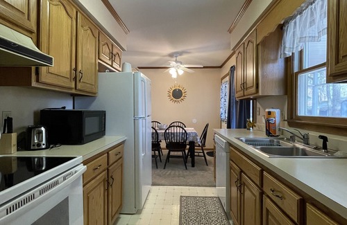 Ocean Pines Cabaña | Cozy Coastal Cottage Ocean Pines