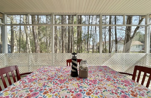 Ocean Pines Cabaña | Cozy Coastal Cottage Ocean Pines