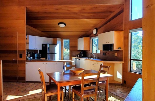 Sea Ranch Casa | Cozy Coastal Cottage