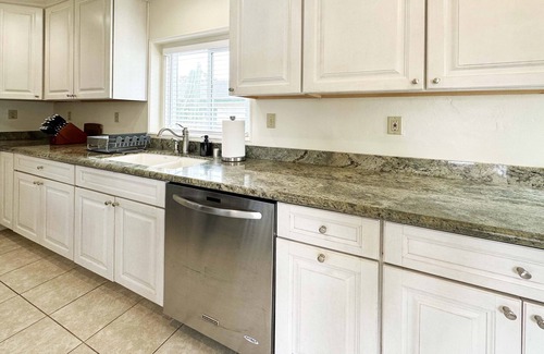 Ocean Beach Casa | Cozy Coastal Escape with A/C & Parking