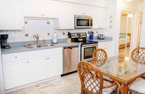 Sanibel Condominio | Cozy Coastal Haven - Your Relaxing Sanibel Getaway - Private Beach - Signal Inn 07