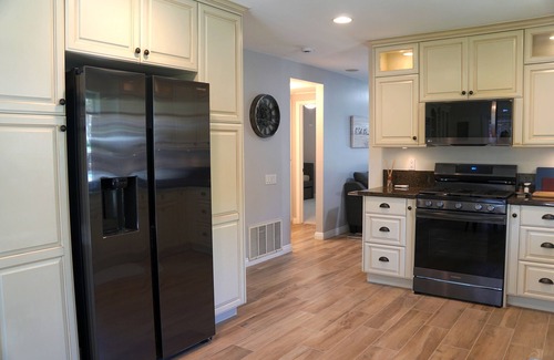 Carmel Valley Casa | Cozy coastal townhouse close to beach and walking distance to restaurants!