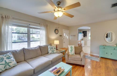 Cocoa Casa | Cozy Cocoa Home - Walk to River and Historic Village