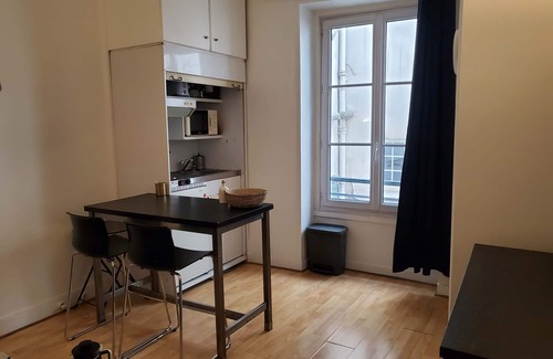 6th Arrondissement Apartamento | Cozy cocoon near the Louvre Museum