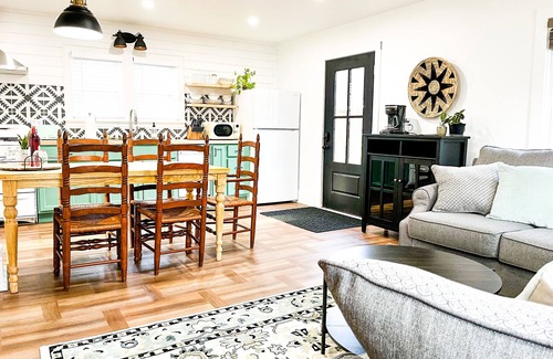 Westfield Casa | Cozy Colonial in Downtown Westfield, NY