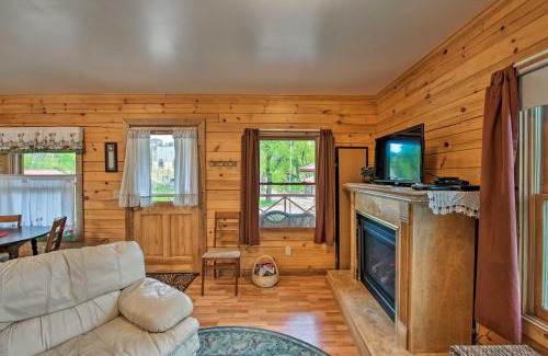Buena Vista Casa | Cozy Colorado Cabin with Deck, Grill and River Access!