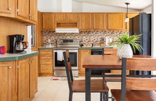 Powell Casa | Cozy Columbus home! Newly Renovated!!