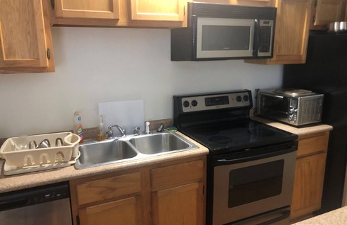 Jefferson Condominio | Cozy, comfortable, quite condo 15 minutes from downtown New Orleans