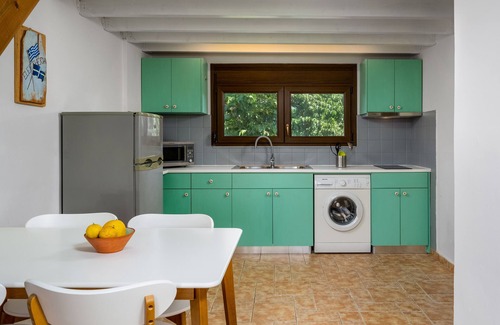 Ialyssos Apartamento | Cozy & comfortable sea view apartment, Eleftheria