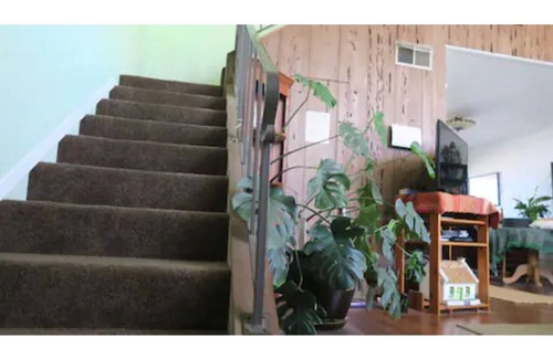 Lincoln Acres Casa | Cozy & Comfortable Two Story Townhouse