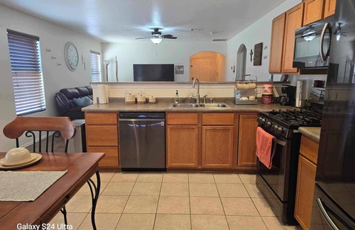 Las Cruces Casa | Experience comfort and serenity with this charming 3 bed, 2 bath country home.