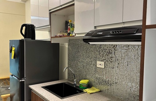 Las Pinas Apartamento | Cozy Condo at South Residences