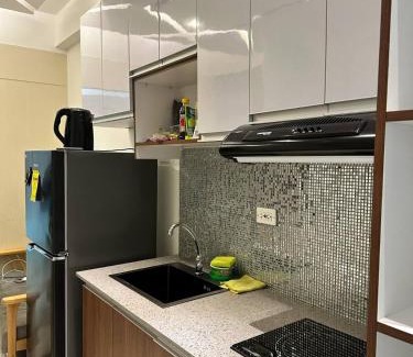 Las Pinas Apartamento | Cozy Condo at South Residences