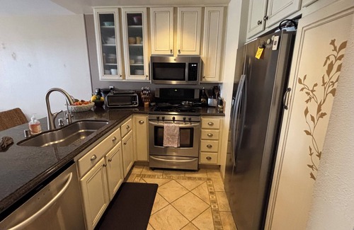 Goleta Casa | Cozy Condo Close to UCSB Quiet, Safe Neighborhood