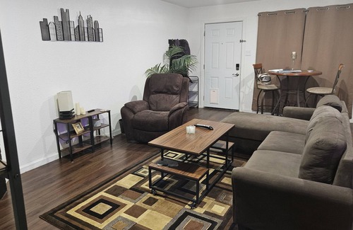 Northeast Dallas Condominio | Cozy Condo in Big D/ near White Rock Lake