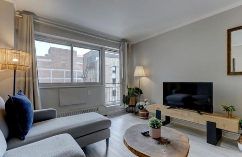 Downtown Montreal Apartamento | Cozy condo in heart of downtown Montreal
