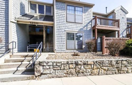 Shawnee Apartamento | Cozy condo in the perfect location with no stairs!