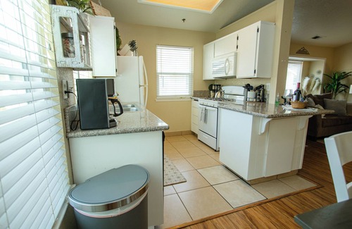 Three Rivers Casa | Cozy Condo minutes from the Sequoia National Park