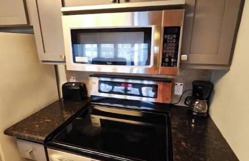 South Padre Island Casa | Cozy Condo steps from the beach! Room to Play!