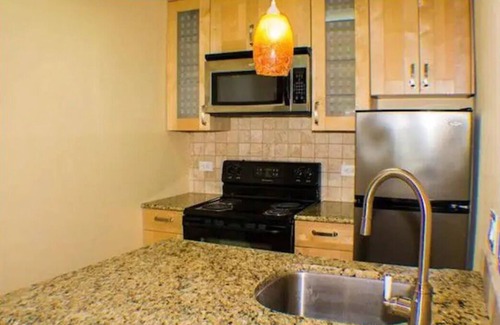 West Campus Apartamento | Cozy Condo