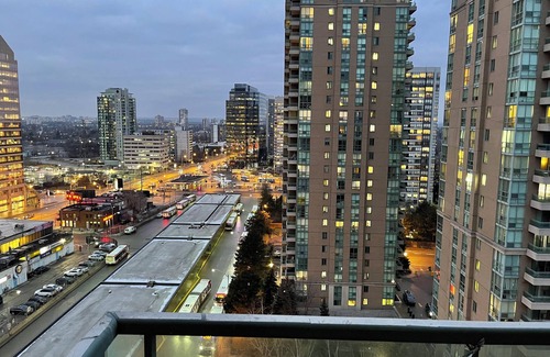 Newtonbrook Apartamento | Cozy condo w/Free Parking/Gym