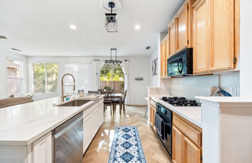 North Natomas Casa | Cozy & Contemporary Sacramento Gateaway