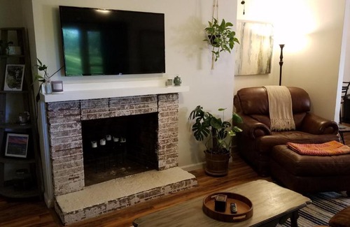 Oakley Apartamento | Cozy Convenience, Private Home 5mins to Biltmore