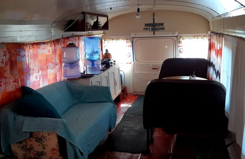 Vicente Guerrero Casa | Cozy converted bus located 10 min walk from the beach .