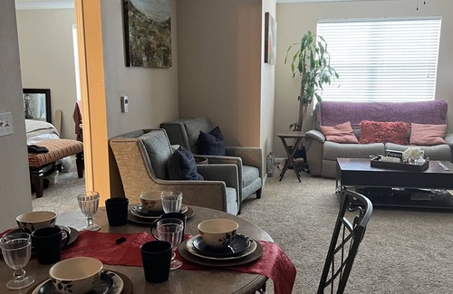 George Bush Park/Eldridge Apartamento | Cozy, Cool & Central location to the Galleria and NRG stadium