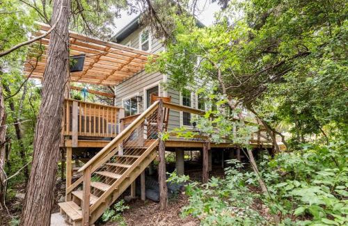 Cardinal Hills Estates Casa | Cozy Coop Casita - Lake Travis-Hot Tub-Tiny House